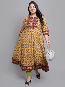 Kurti Anarkali de algodón con estampado floral mostaza para mujer de talla grande, con cuello mandarín y mangas 3/4. - Product Image 2