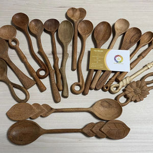 Cuillère en bois artisanale en forme de queue de baleine, écologique, ustensile de cuisine et de service, décoration de cuisine sur le thème de l'océan, pour cadeaux, fêtes, mariages - Product Image 1