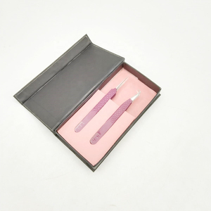 Pince à épiler de précision réutilisable en acier inoxydable doré et argenté avec logo personnalisé, pour cils en volume et à pointe en fibre, vente en gros - Product Image 3