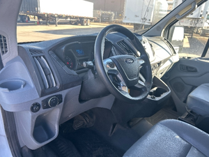 รถตู้บรรทุกสินค้าเชิงพาณิชย์ Transit250 ปี 2018/2019 เครื่องยนต์ 3.5L V6 ระยะฐานล้อยาว ระยะทาง 119,008 ไมล์ - Product Image 2