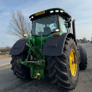 Tractor Agrícola de Servicio Pesado 7230R Diseñado para un Alto Rendimiento en Trabajos Agrícolas, Máquina Eficiente para Trabajos de Campo John Deere - Product Image 5