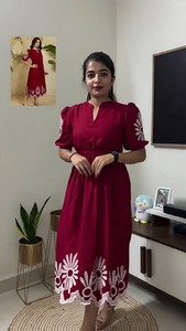 ชุดเดรสลำลองแฟชั่นน่ารักลายดอกพิมพ์ดิจิทัลสไตล์ตะวันตก รุ่นใหม่ประจำฤดูร้อนปี 2026 ของ ARYA สำหรับผู้หญิงไซส์พลัส คอวี ผ้าเรยอน - Product Image 4