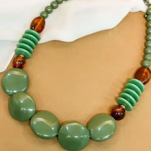 Collar de Cuentas de Estilo Retro, Moderno, Unisex, para Fiestas, Joyería Decorativa con Cadena de Resina Ámbar Impermeable - Product Image 1