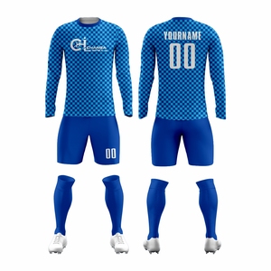 Uniforme de football à manches courtes respirant en polyester 100% imprimé par transfert thermique de qualité supérieure pour les clubs, les écoles et les équipes professionnelles - Product Image 3