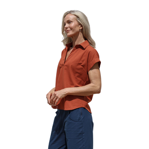 Camisa Estampada al por Mayor para Mujer con un Elegante Diseño Floral a la Moda - Product Image 2