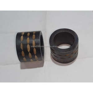 Porte-ronds de serviette de qualité supérieure Vaisselle Porte-ronds de serviette en bois personnalisé pour une utilisation de mariage Design unique en bois - Product Image 5