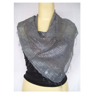 Écharpe élégante en tricot imprimé scintillant pour femme, légère et tendance, avec une texture douce et chatoyante, élégante pour toutes les saisons - Product Image 6