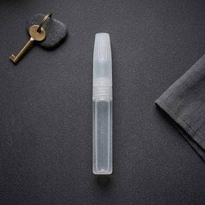 [K-ESSENTIALS] Colle liquide pour ongles 2g Formule UV Formule personnalisée Marque privée OEM/ODM Adhésif pour ongles à presser - Product Image 3
