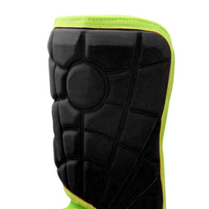 Espinilleras Deportivas Negras con Detalles Verdes, Equipo de Protección para Entrenamiento, Práctica, Actividades al Aire Libre y Uso Atlético en Todas las Estaciones - Product Image 6