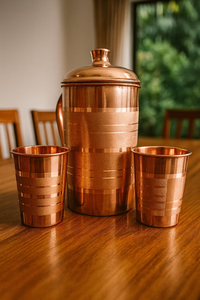 Jarra de Agua de Cobre Metálico Ecológica de Diseño Moderno con Asa y Acabado Pulido para Bodas - Product Image 5