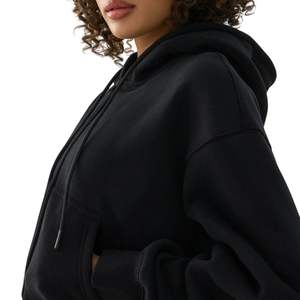 Sweat-shirt à capuche zippé court personnalisé pour femme en molleton de coton, coupe oversize, style streetwear décontracté, fabricant OEM en gros - Product Image 4