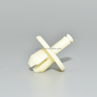 Clip de fixation à ressort en nylon de haute qualité pour moulures de carrosserie BMW 07147213303 07-14-7-213-303