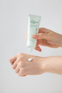 Crema Cicarown con Centella Asiática para Piel Sensible, Reparación de la Barrera Cutánea, Hidratante para Piel Súper Sensible con Extracto de Aloe - Product Image 3