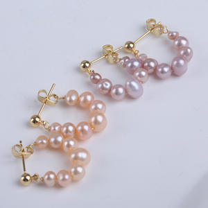 Pendientes de Perlas Naturales en Forma de Arroz Dulce, Versión Coreana, Venta Caliente, Venta al por Mayor Transfronteriza, Pendientes Cortos con Diseño Colgante Trasero - Product Image 2