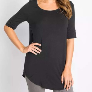 Camiseta de Mujer Negra con Cuello Redondo y Manga Tres Cuartos, Estampada, Corte Regular, Color Sólido, Informal, Transpirable, Tejida, 100% Orgánica - Product Image 1