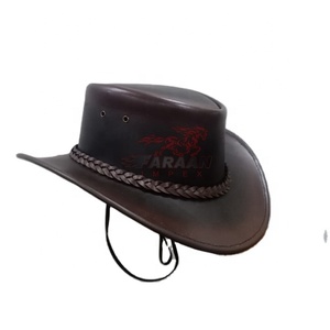 Chapeau de cowboy en cuir marron à large bord, style western ranch, avec bande tressée et sangle de menton, pour homme, idéal pour l'équitation et les activités de plein air. - Product Image 1