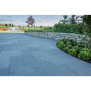 Baldosas de Basalto de Carbón Versátiles para Revestimiento de Paredes Contemporáneo, Suelos de Patio y Trabajos Arquitectónicos en Piedra - Product Image 2