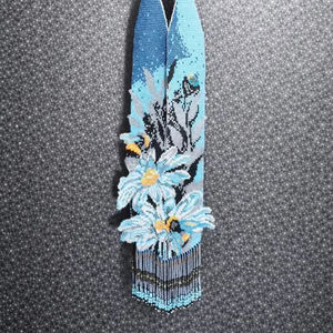 Magnifique collier Gerdan ukrainien fait main perlé, motif floral bleu avec abeille, bijou statement, perles bohèmes, collier fleuri, pour ANNIVERSAIRE - Product Image 5