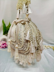 Sac Potli de Soirée en Lin Fait Main de Luxe Léger avec Fermeture Magnétique Brodé et Perlé Personnalisé pour Mariage et Cérémonie - Product Image 6