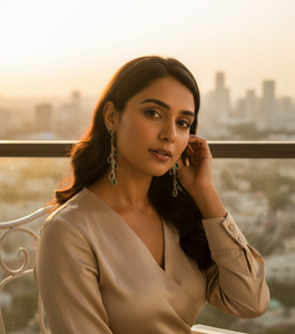 Hermosos y Elegantes Pendientes Colgantes con Forma de Hoja Verde Esmeralda, Joyería de Plata de Ley 925 para Mujeres y Niñas, para Usar en Fiestas - Product Image 3