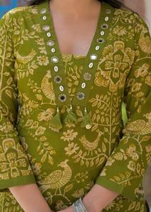 Conjunto de traje de algodón azul turquesa premium de 60x60 con estampado digital, kurta recta, pantalones a juego y dupatta para mujer - Product Image 2