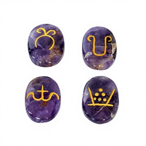 Ensembles de pierres semi-précieuses gravées de style Reiki Chakra, ovales, en améthyste et agate, faites à la main, de haute qualité, d'exportation, de Jilani, Inde - Product Image 1