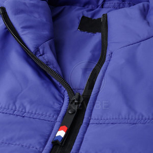 เสื้อแจ็คเก็ตพัฟเฟอร์ฤดูหนาวคุณภาพสูงขายดีสำหรับผู้ชาย ระบายอากาศได้ดี เป็นมิตรกับสิ่งแวดล้อม โลโก้ด้านหน้า ผลิตจากไนลอน/โพลีเอสเตอร์ - Product Image 6