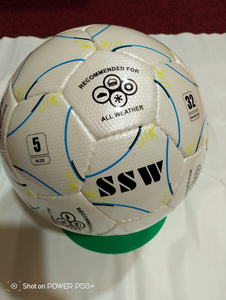 Balones deportivos al por mayor, fábrica de balones de fútbol, colores personalizados, balón de fútbol azul, balón de fútbol rojo, balón de fútbol verde - Product Image 3
