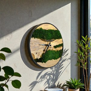Reloj de Pared Redondo de Madera con Diseño Rústico, Analógico de Cuarzo, Silencioso, Decoración para Sala de Estar, Ecológico, Color Verde Bosque Único - Product Image 3