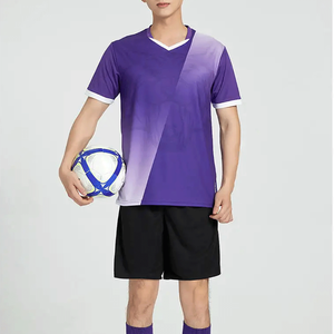 Uniformes de football de haute qualité à bas prix pour hommes, maillot de football respirant le plus vendu pour adultes - Product Image 4