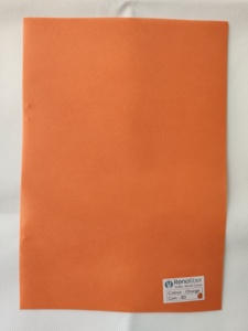 Tissu non tissé Renofiber Orange 80GSM, léger, écologique, en polypropylène, pour usage textile domestique - Product Image 1