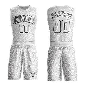 Uniforme de basketball personnalisé respirant en sublimation, 100 % polyester, fabriqué au Pakistan par une usine OEM avec une finition durable pour une utilisation longue durée - Product Image 6