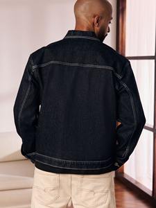 Veste en jean vintage lavé, conçue avec un tissu en coton respirant et léger de qualité supérieure, coupe classique et durable. - Product Image 2