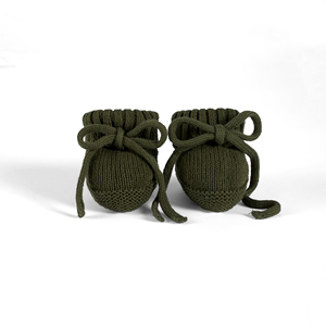 Chaussons tricotés pour bébé vert foncé, écologiques, 100% coton, chaussettes décontractées d'hiver pour nouveau-né, OEM ODM disponibles - Product Image 5