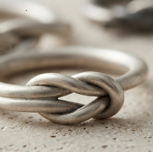 Unique Style Silver Plated Metal Napkin Ring Table Decor Elegant Metal <b>Accessories</b> Wedding Banquet <b>Birthday</b> Party Napkin Ring - Product Image 2