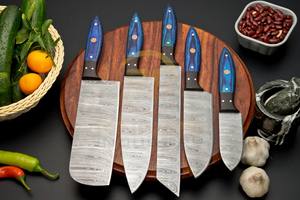 Ensemble de couteaux de cuisine en acier Damas personnalisé de 5 pièces, ensemble de couteaux de chef japonais avec manche en bois bleu, couteaux de cuisine professionnels - Product Image 2