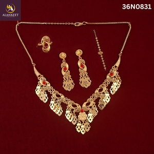 Ensemble de bijoux complet plaqué or 24 carats avec collier, bracelet, bague et boucles d'oreilles - Design floral pour femmes - Product Image 1