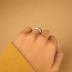 Ensemble de bague de fiançailles ovale de 2,5 carats avec alliance assortie, diamant cultivé en laboratoire, or blanc 14 carats, certifié IGI E-VVS2 - Product Image 2