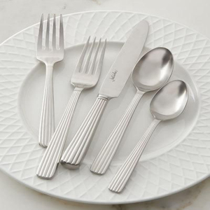 Juego de Cubiertos de Acero Inoxidable Dorado de Lujo - Diseño Moderno Ecológico de Buena Calidad para Uso Diario, Alquiler para Bodas, Hoteles - Product Image 2