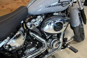 Motocicletas Cruiser Nuevas de Alto Rendimiento 1000-1500cc Softail FXBR Breakout US >80km/h - Product Image 4