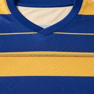 Maillots de football d'équipe personnalisables 100% polyester Tissu en maille antibactérien imprimé par transfert thermique Col rond Manches courtes Unisexe - Product Image 3