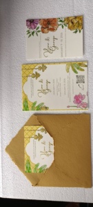 Ensemble d'invitations de mariage en papier coton fait main avec bords festonnés et cartes décoratives en papier calligraphié sur mesure professionnel - Product Image 6