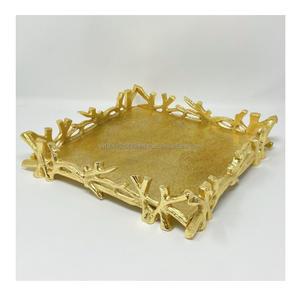 Vente en gros plateau de décoration en aluminium plaqué or fini plateau décoratif de Noël pour décoration de table avec la meilleure qualité d'Inde - Product Image 1