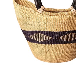 Sac fourre-tout en paille artisanal de qualité supérieure, modèle queue d'hirondelle, noir diamant, avec poignée enveloppée, en jonc de mer naturel, sac de plage tendance - Product Image 3