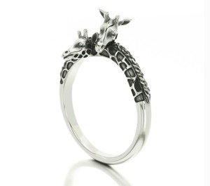 Anillo Elegante de Lujo con Cabeza de Jirafa en Plata 925, Joyería de Moda para Mujer con Diseño Inspirado en Animales - Product Image 3