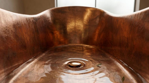 Bañera de Cobre Hecha a Mano de Lujo, Bañera Ovalada Independiente para Baños Elegantes - Product Image 3