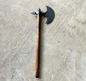 Martillo Vikingo Hecho a Mano de Acero al Carbono con Mango de Madera de Palisandro, Grado Industrial, 20 Pulgadas de Largo, Personalizable OEM para Trabajos al Aire Libre - Product Image 3