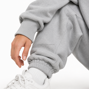 Ensemble survêtement molletonné ample en coton pour femme : sweat à capuche et pantalon de jogging – Style décontracté streetwear – Fournisseur OEM/ODM pour marques privées - Product Image 5