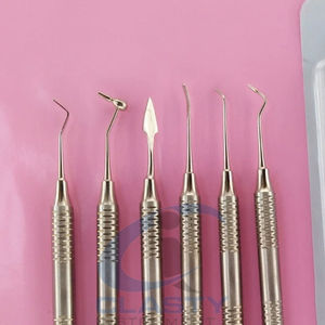 ชุดเครื่องมือผ่าตัดทางทันตกรรม 6 ชิ้น ทำจากสแตนเลสสตีล ด้ามจับแบบมีลายขัด คลาส 1 เคลือบสีตามสั่ง - Product Image 3