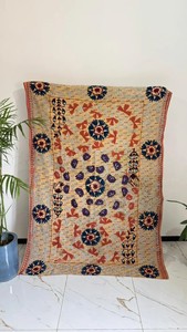 Colcha Suzani bordada a mano, manta Kantha de algodón vintage, colcha étnica Suzani - Product Image 3